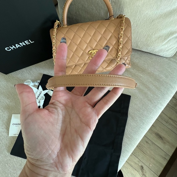 Chanel CoCo Top Handle COA from Zeko. This is a 2021 large CoCo Top handle. - Picture 14 of 14